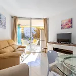 Inftour Apolo Vii דירה קלפה